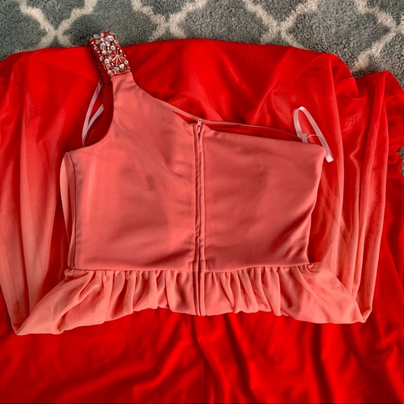 NWOT. Ombré maxi BCX dress SIZE 1. - Picture 6 of 7